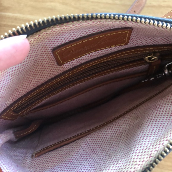 Dooney & Bourke Pebble Grain Crossbody - Picture 7 of 9